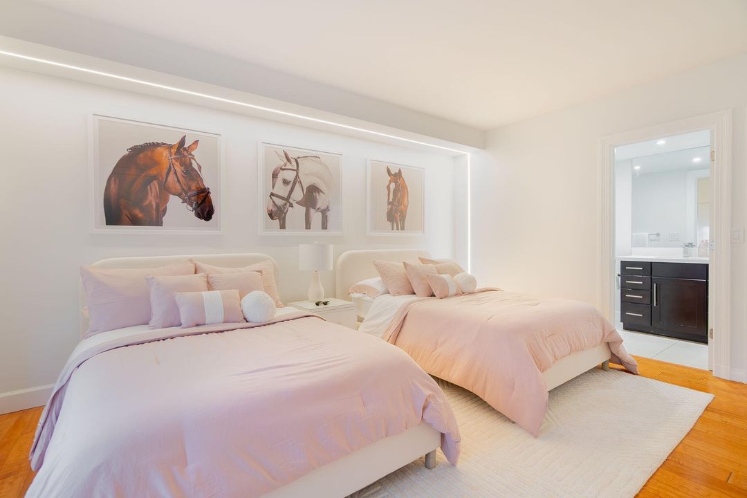 Active With Contract: $12,000 (3 beds, 3 baths, 1776 Square Feet)