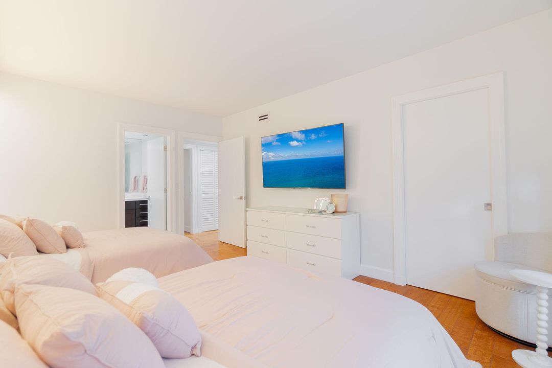 Active With Contract: $12,000 (3 beds, 3 baths, 1776 Square Feet)