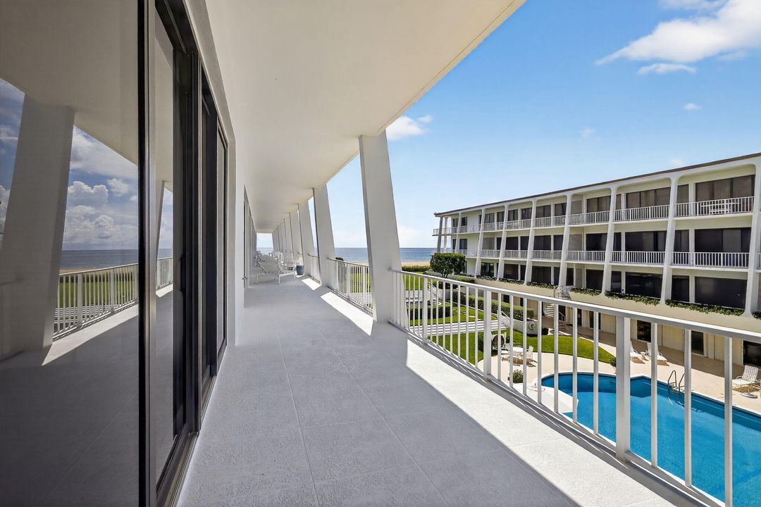 合同活跃: $1,695,000 (2 贝兹, 2 浴室, 1868 平方英尺)