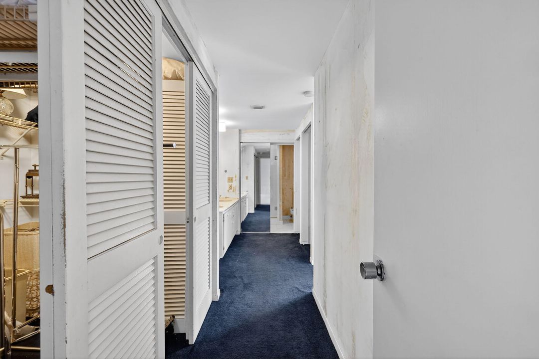 合同活跃: $1,695,000 (2 贝兹, 2 浴室, 1868 平方英尺)