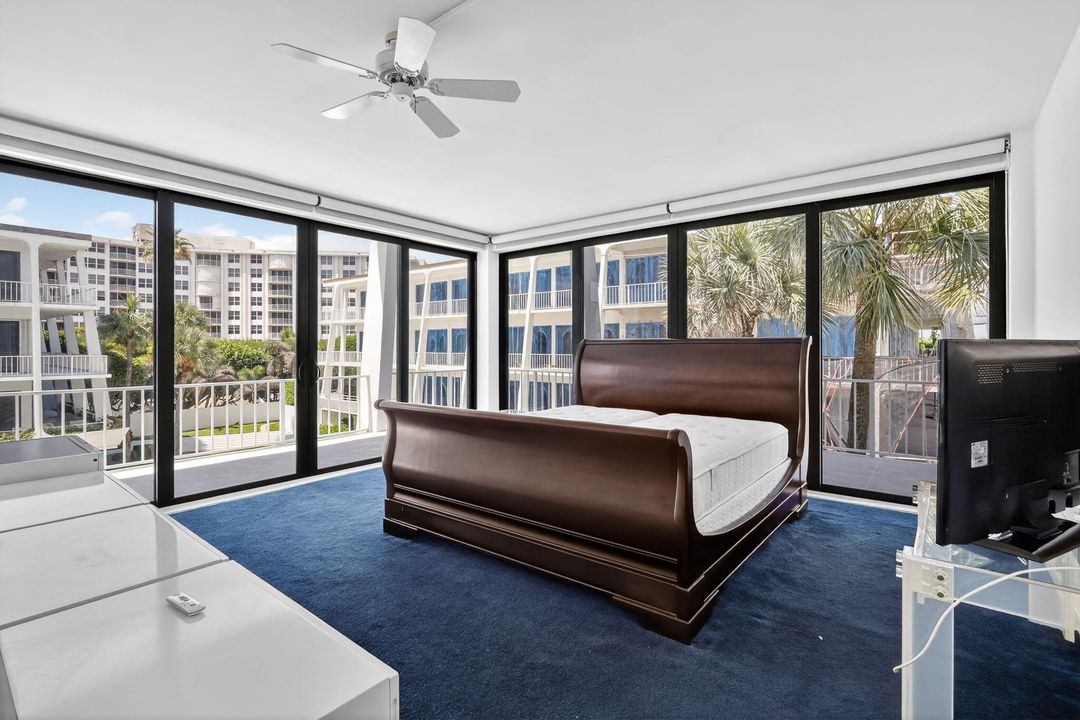 合同活跃: $1,695,000 (2 贝兹, 2 浴室, 1868 平方英尺)