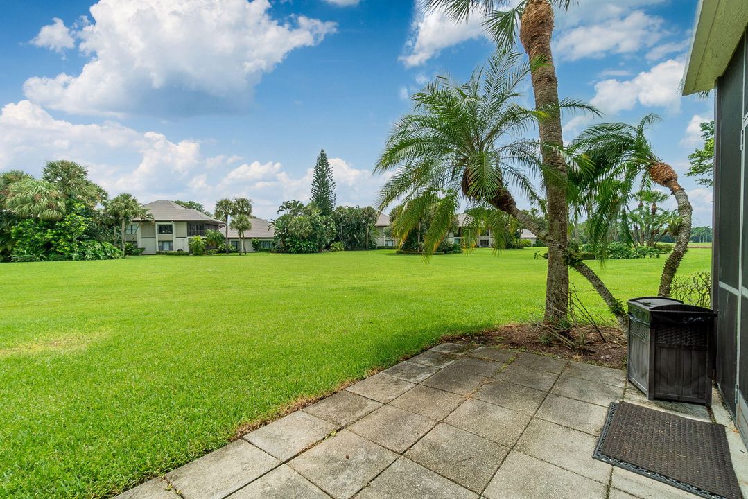 Active With Contract: $12,000 (3 beds, 3 baths, 1776 Square Feet)