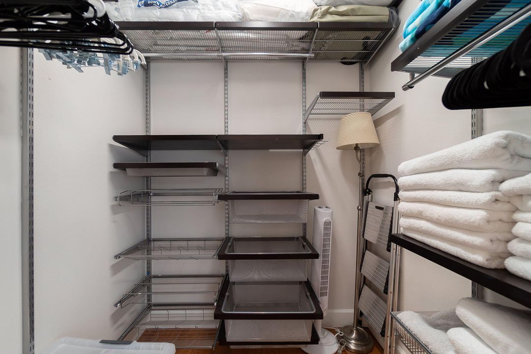 Active With Contract: $12,000 (3 beds, 3 baths, 1776 Square Feet)