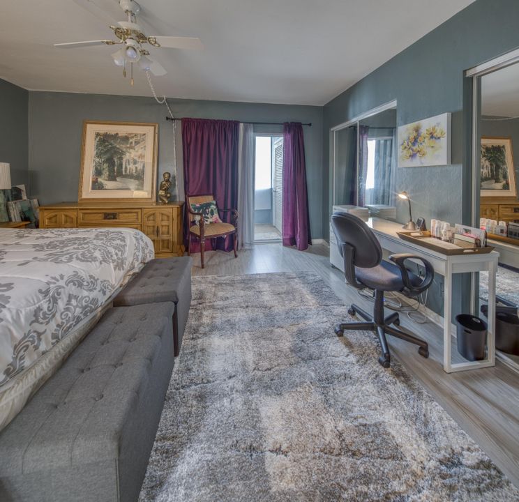 Active With Contract: $112,900 (1 beds, 1 baths, 720 Square Feet)