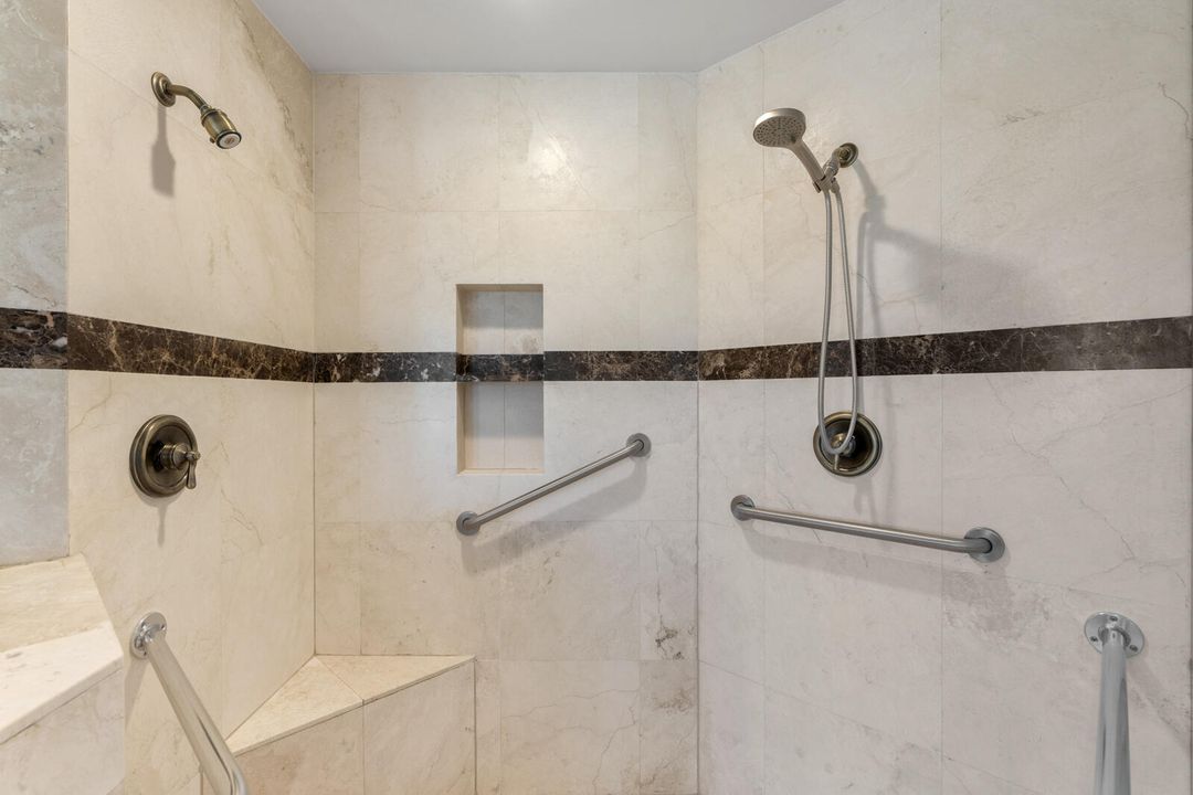 Под контрактом: $6,295,000 (6 спален, 6 ванн, 5205 Квадратных фут)