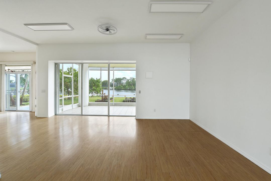 For Sale: $975,000 (3 beds, 2 baths, 3349 Square Feet)