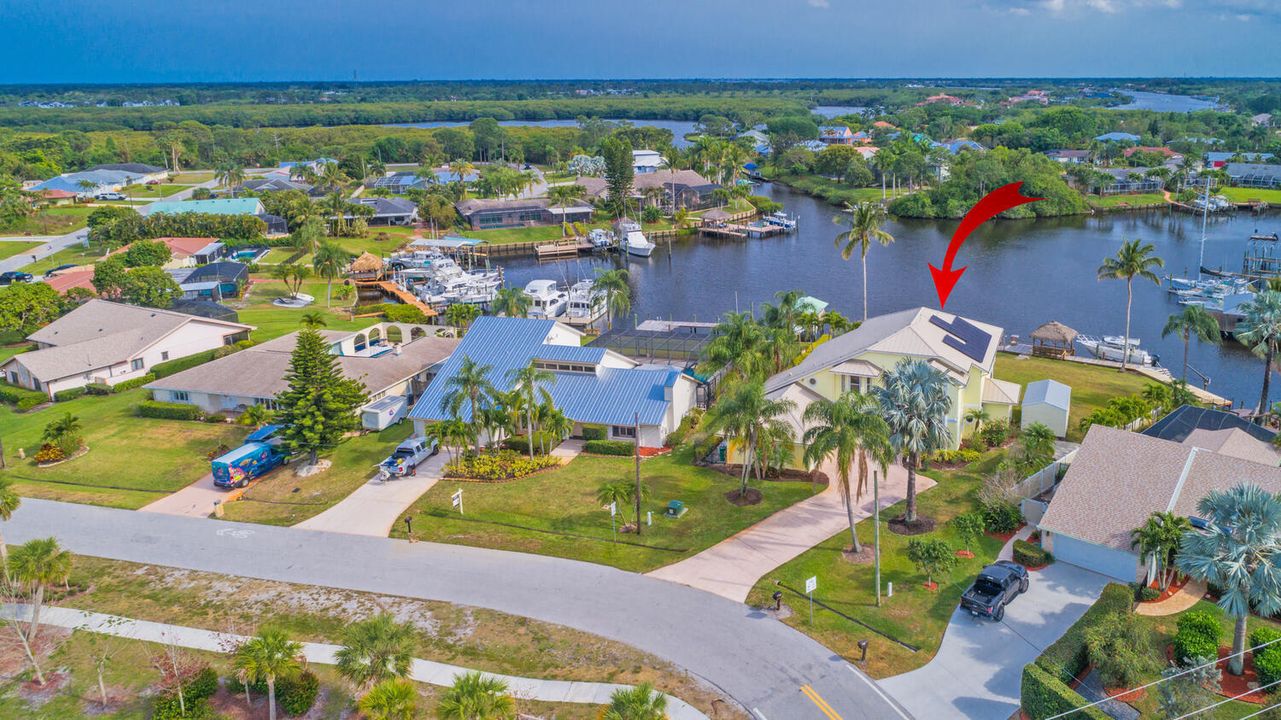 For Sale: $975,000 (3 beds, 2 baths, 3349 Square Feet)