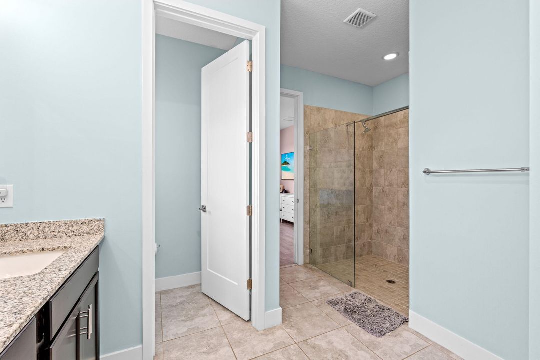 Active With Contract: $520,000 (3 beds, 2 baths, 1662 Square Feet)