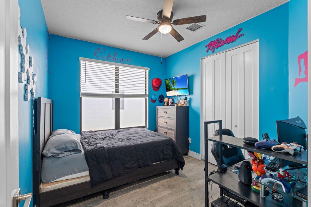 Active With Contract: $520,000 (3 beds, 2 baths, 1662 Square Feet)