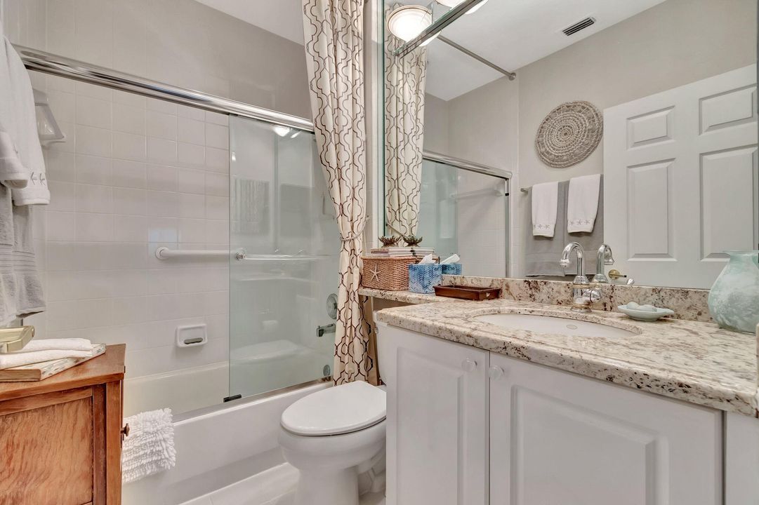 Activo con contrato: $4,500 (3 camas, 2 baños, 1523 Pies cuadrados)