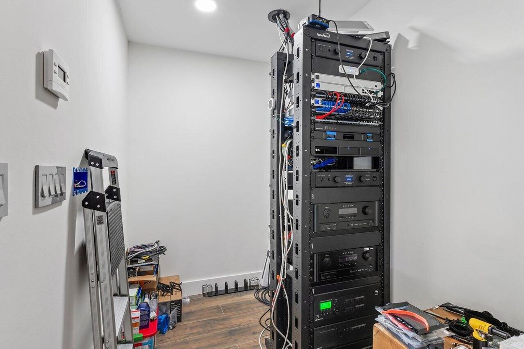 Active With Contract: $1,250,000 (4 beds, 3 baths, 3038 Square Feet)