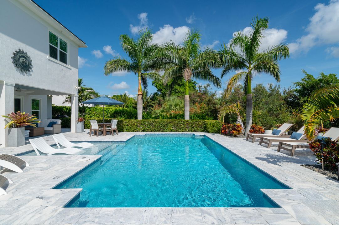 На продажу: $2,675,000 (5 спален, 5 ванн, 4249 Квадратных фут)