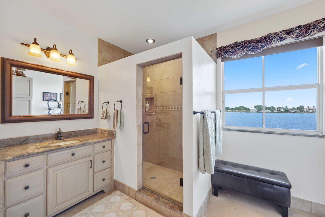 Под контрактом: $1,295,000 (3 спален, 2 ванн, 2433 Квадратных фут)