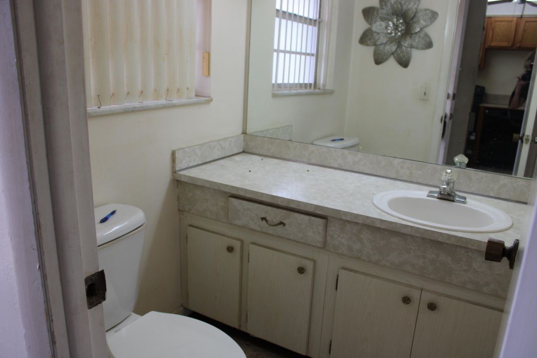 For Sale: $90,000 (1 beds, 1 baths, 660 Square Feet)