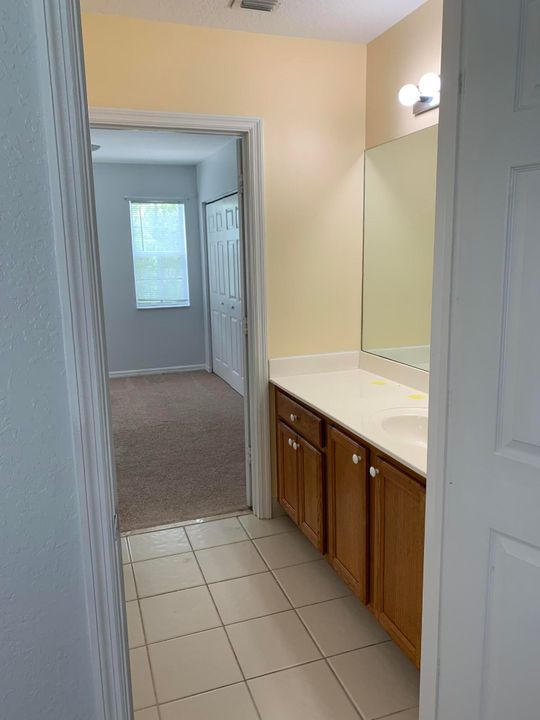 Active With Contract: $2,075 (3 beds, 2 baths, 1582 Square Feet)