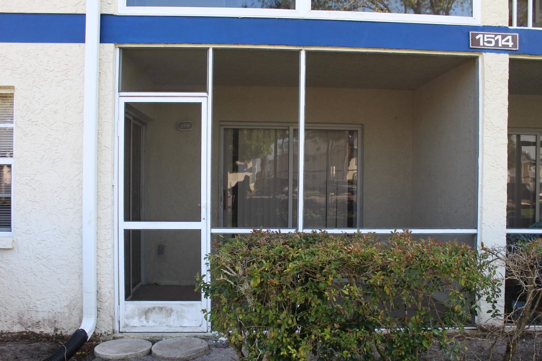 Active With Contract: $159,900 (2 beds, 2 baths, 782 Square Feet)