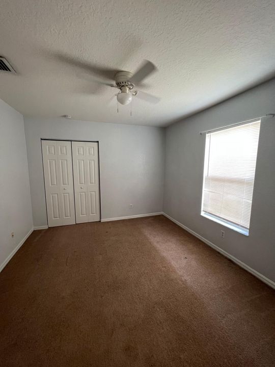 Active With Contract: $2,075 (3 beds, 2 baths, 1582 Square Feet)