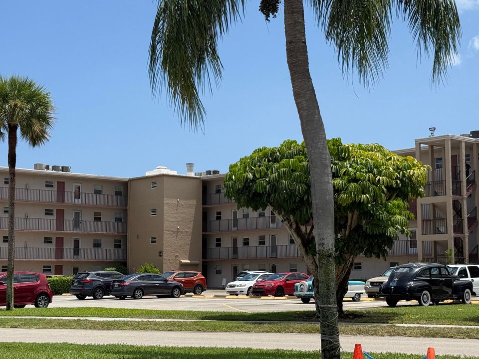 Activo con contrato: $49,900 (1 camas, 1 baños, 794 Pies cuadrados)