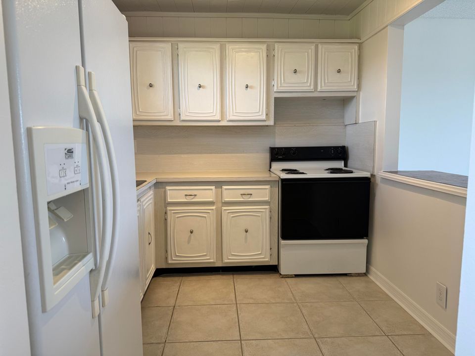 Activo con contrato: $49,900 (1 camas, 1 baños, 794 Pies cuadrados)