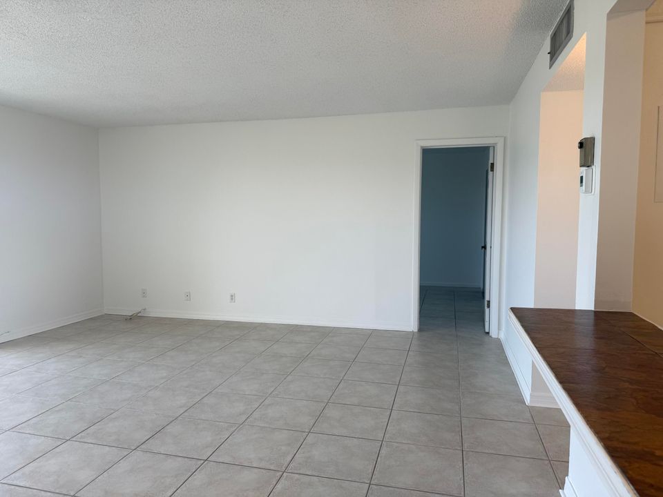 Activo con contrato: $49,900 (1 camas, 1 baños, 794 Pies cuadrados)