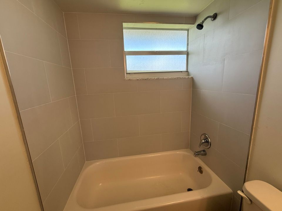 Activo con contrato: $49,900 (1 camas, 1 baños, 794 Pies cuadrados)