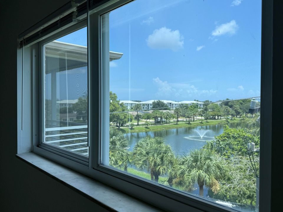 Activo con contrato: $49,900 (1 camas, 1 baños, 794 Pies cuadrados)