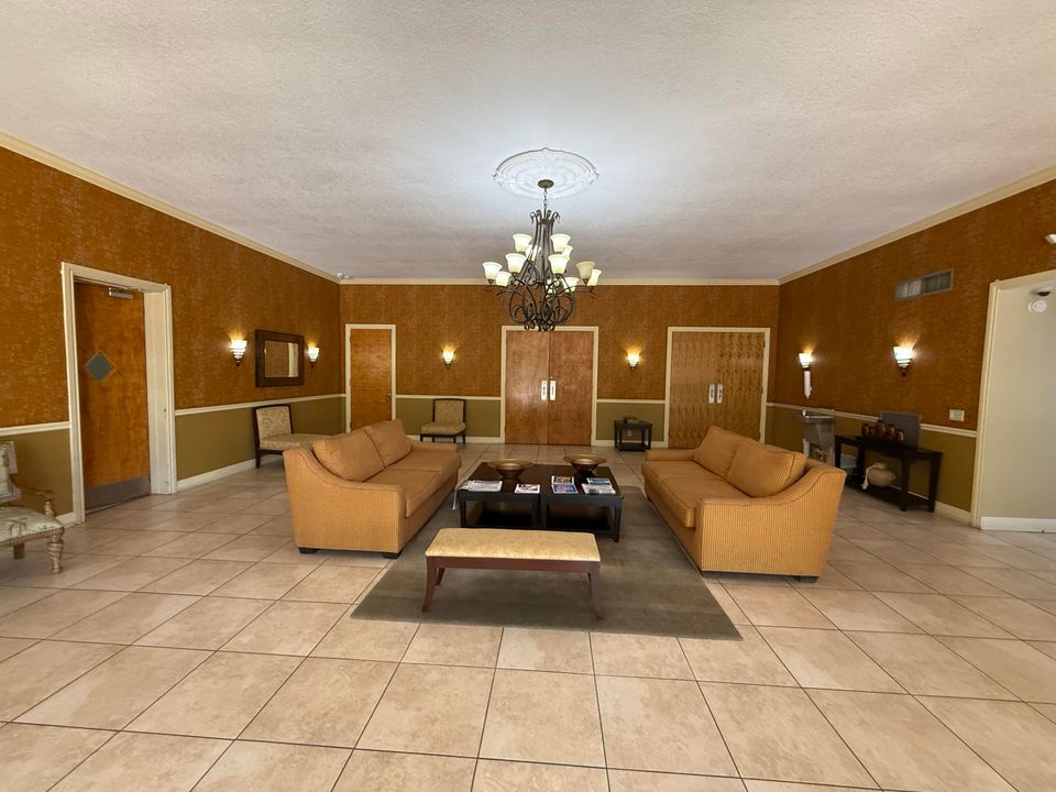 Activo con contrato: $49,900 (1 camas, 1 baños, 794 Pies cuadrados)