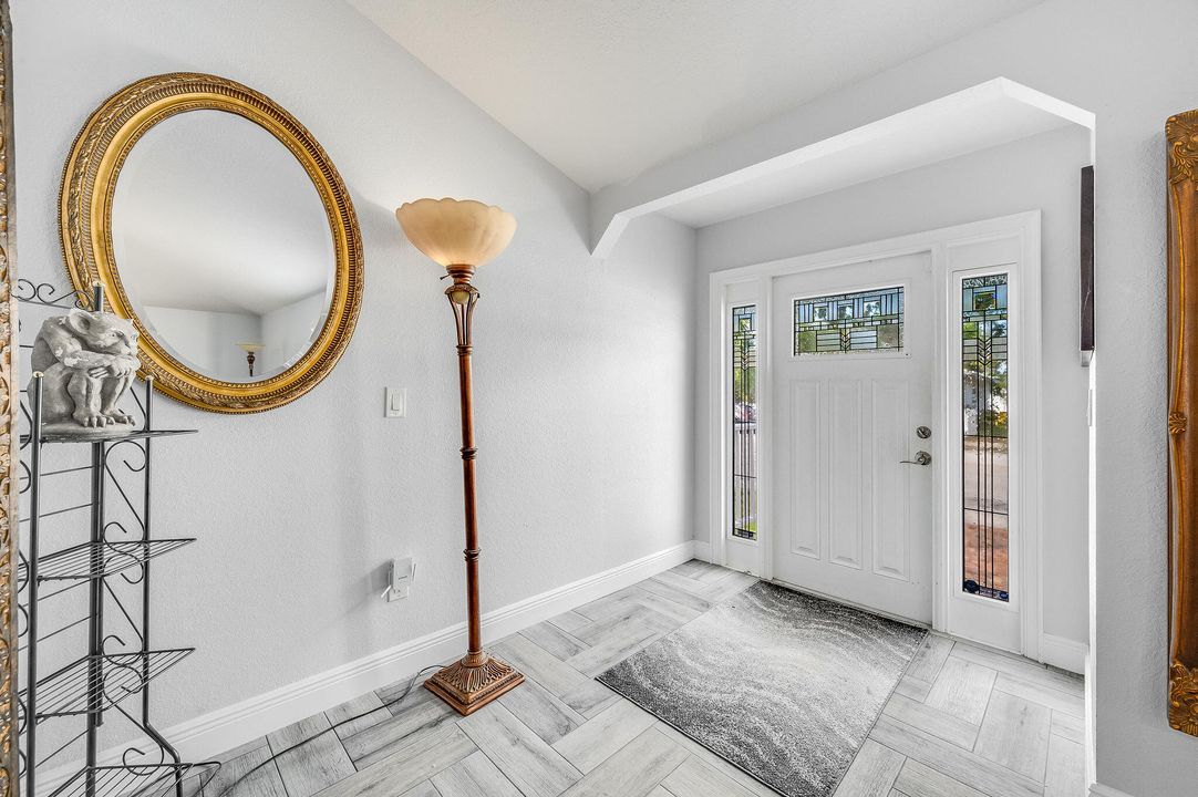 En Venta: $989,000 (2 camas, 2 baños, 1856 Pies cuadrados)