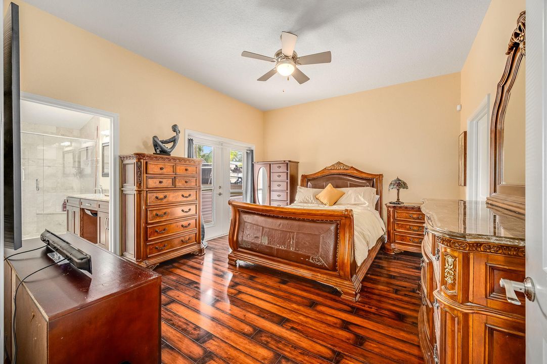 En Venta: $989,000 (2 camas, 2 baños, 1856 Pies cuadrados)