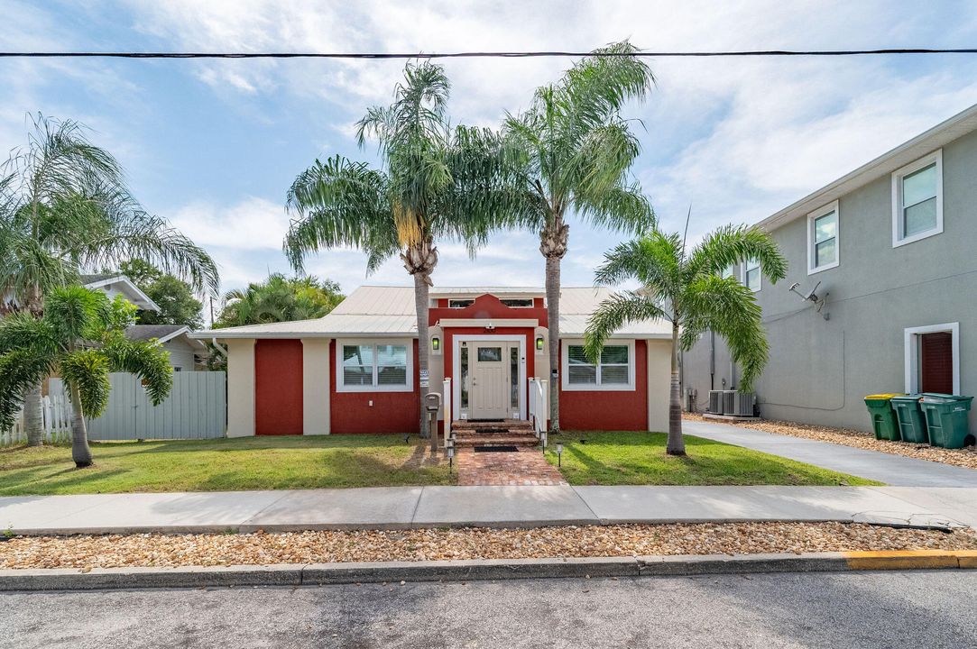 En Venta: $989,000 (2 camas, 2 baños, 1856 Pies cuadrados)