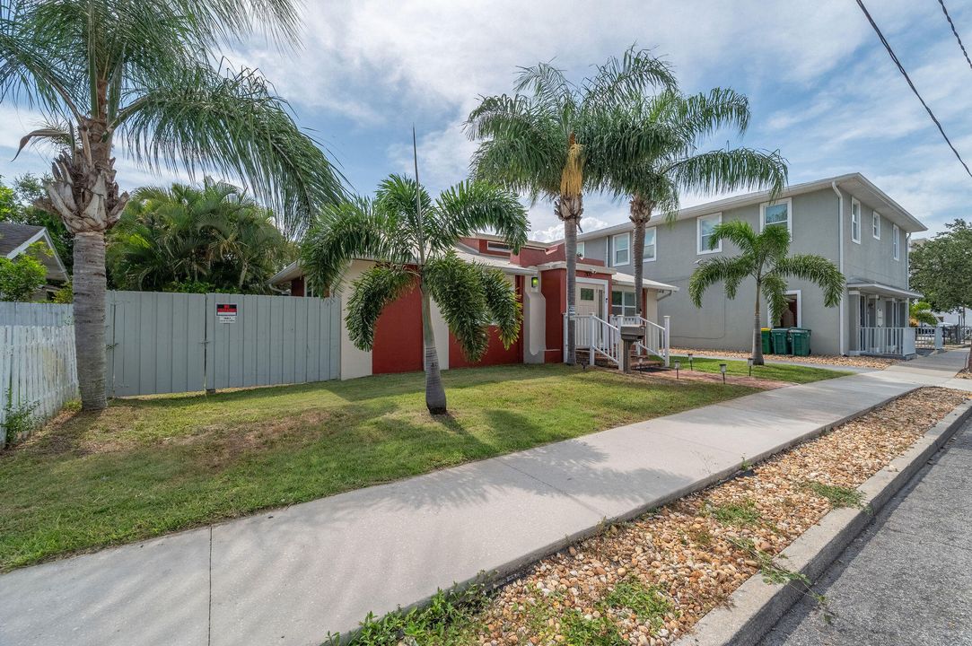 En Venta: $989,000 (2 camas, 2 baños, 1856 Pies cuadrados)