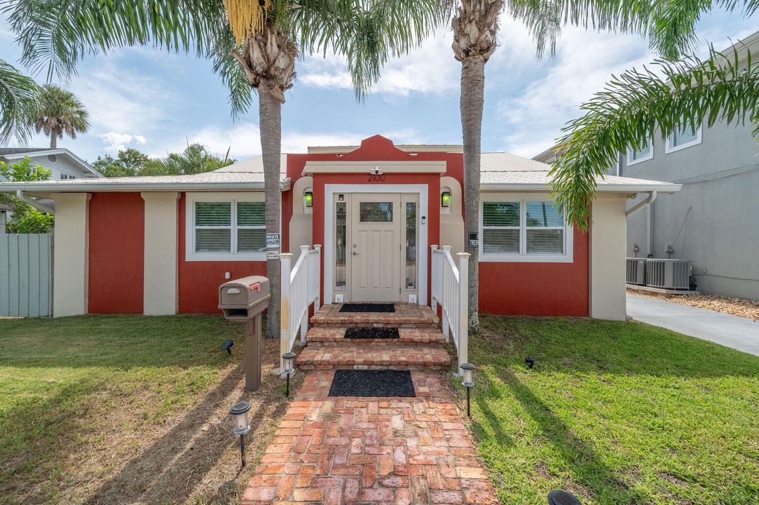 En Venta: $989,000 (2 camas, 2 baños, 1856 Pies cuadrados)