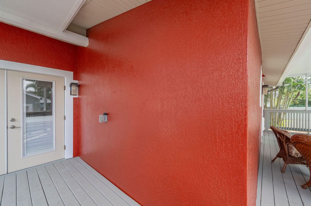 En Venta: $989,000 (2 camas, 2 baños, 1856 Pies cuadrados)