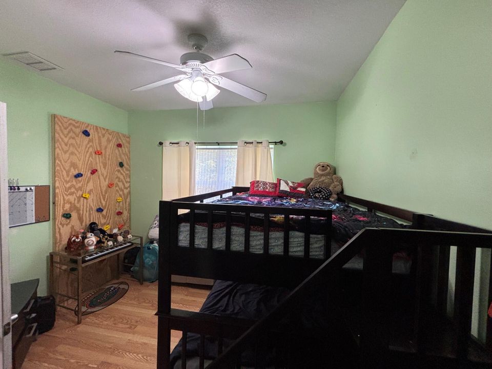 На продажу: $499,000 (5 спален, 4 ванн, 2996 Квадратных фут)