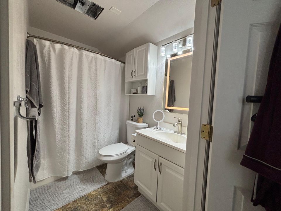 На продажу: $499,000 (5 спален, 4 ванн, 2996 Квадратных фут)