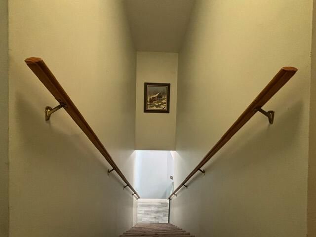 На продажу: $499,000 (5 спален, 4 ванн, 2996 Квадратных фут)