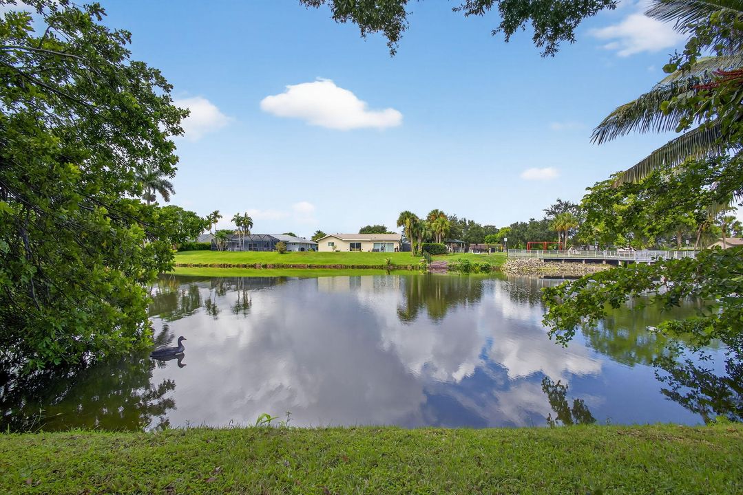 Recently Sold: $585,000 (3 beds, 2 baths, 1795 Square Feet)