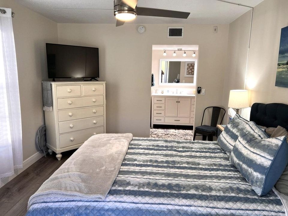 En Venta: $239,000 (2 camas, 2 baños, 1162 Pies cuadrados)