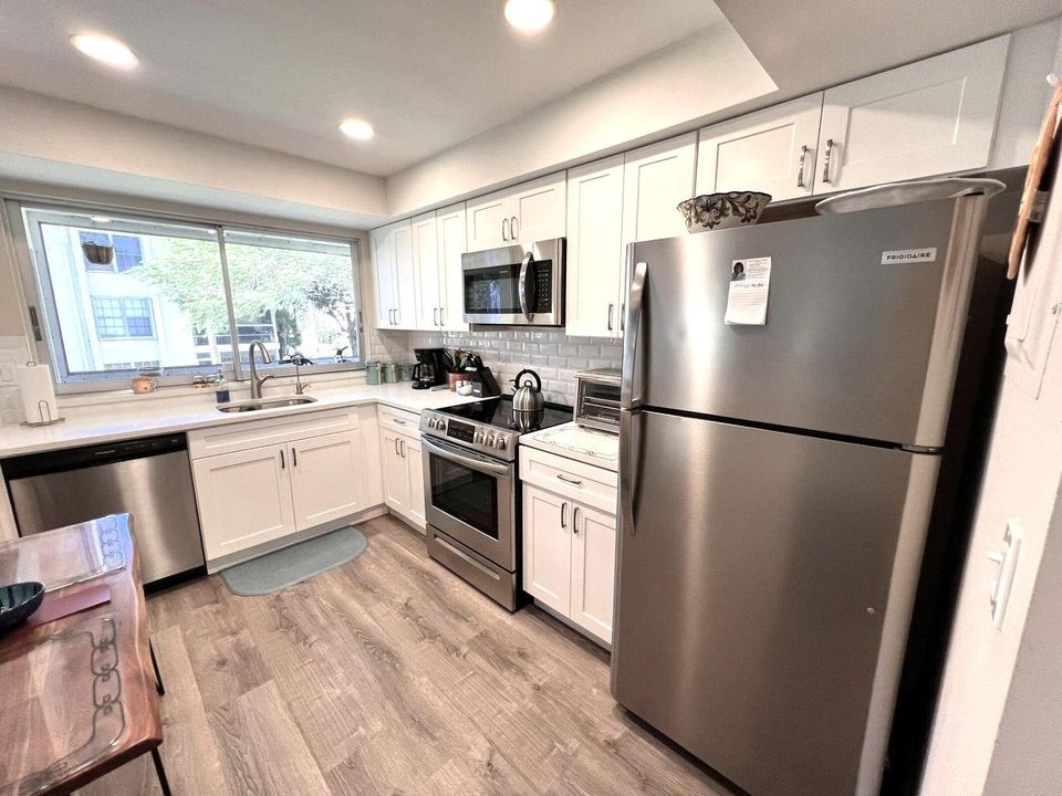 En Venta: $239,000 (2 camas, 2 baños, 1162 Pies cuadrados)