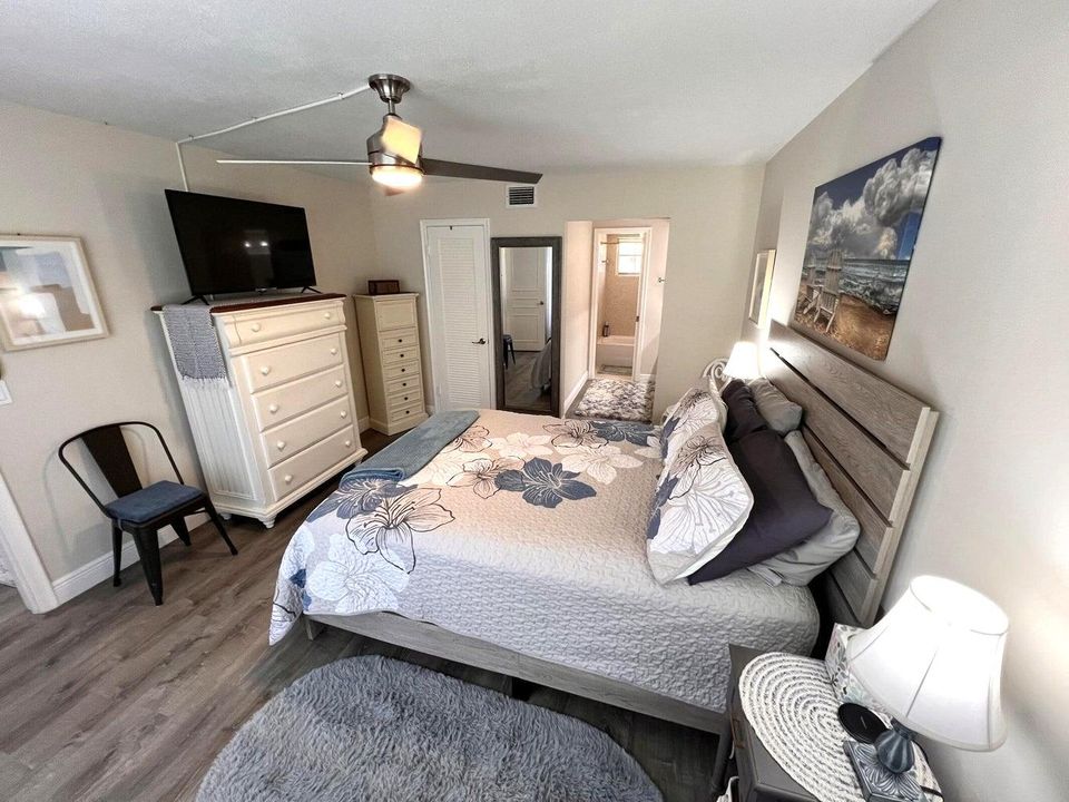 En Venta: $239,000 (2 camas, 2 baños, 1162 Pies cuadrados)