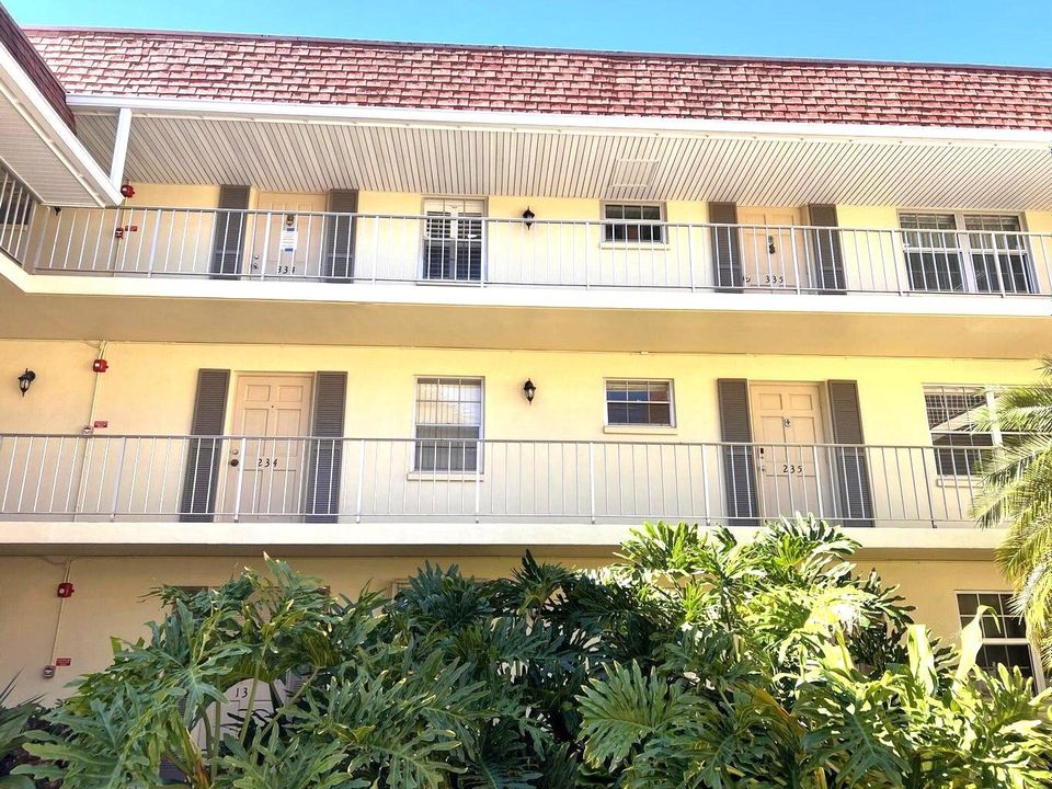 En Venta: $239,000 (2 camas, 2 baños, 1162 Pies cuadrados)