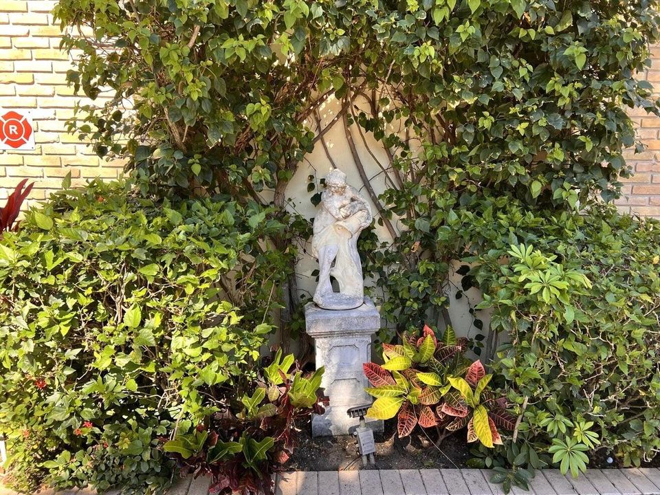 En Venta: $239,000 (2 camas, 2 baños, 1162 Pies cuadrados)