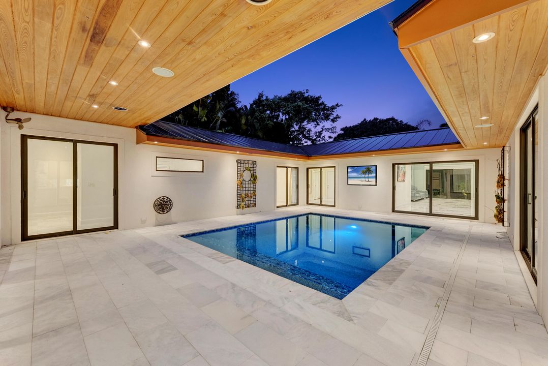 For Sale: $3,900,000 (4 beds, 4 baths, 4750 Square Feet)