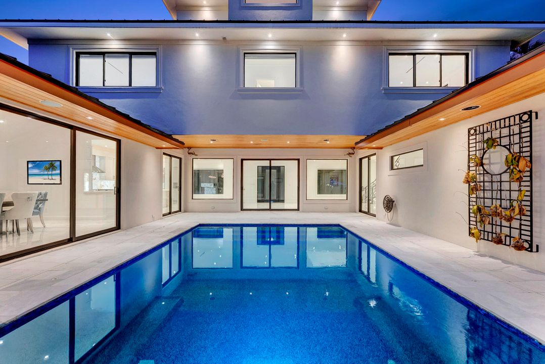 For Sale: $3,900,000 (4 beds, 4 baths, 4750 Square Feet)