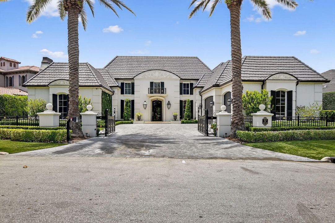 For Sale: $9,950,000 (5 beds, 6 baths, 6365 Square Feet)