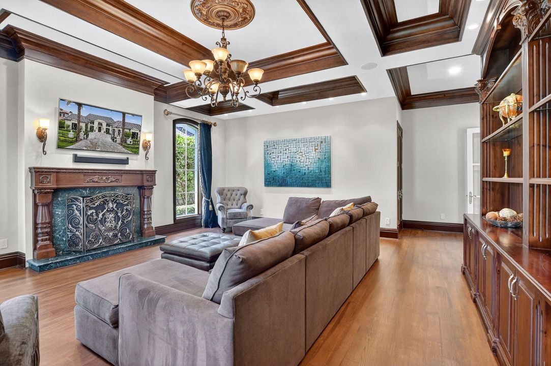 For Sale: $9,950,000 (5 beds, 6 baths, 6365 Square Feet)