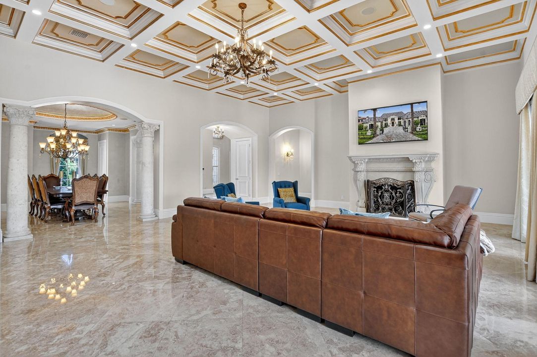 For Sale: $9,950,000 (5 beds, 6 baths, 6365 Square Feet)