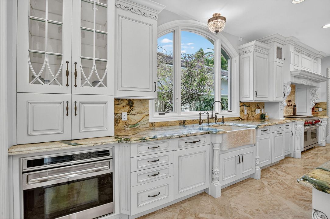 For Sale: $9,950,000 (5 beds, 6 baths, 6365 Square Feet)