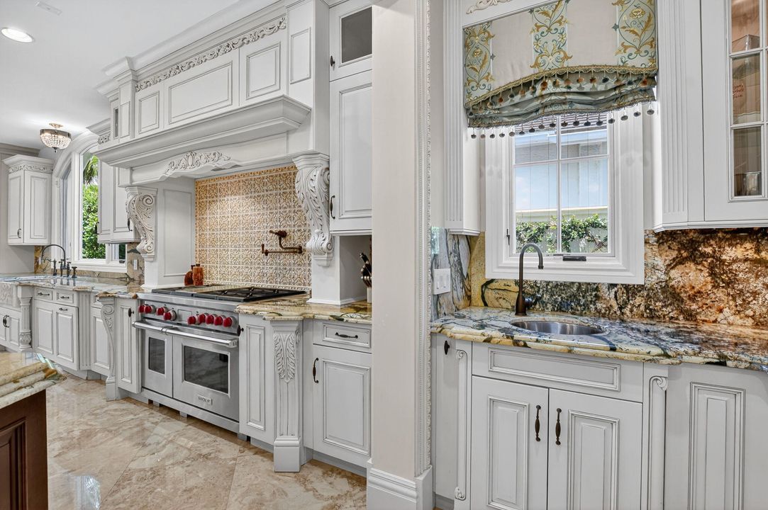 For Sale: $9,950,000 (5 beds, 6 baths, 6365 Square Feet)