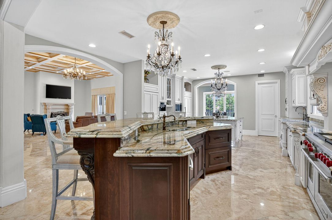 For Sale: $9,950,000 (5 beds, 6 baths, 6365 Square Feet)